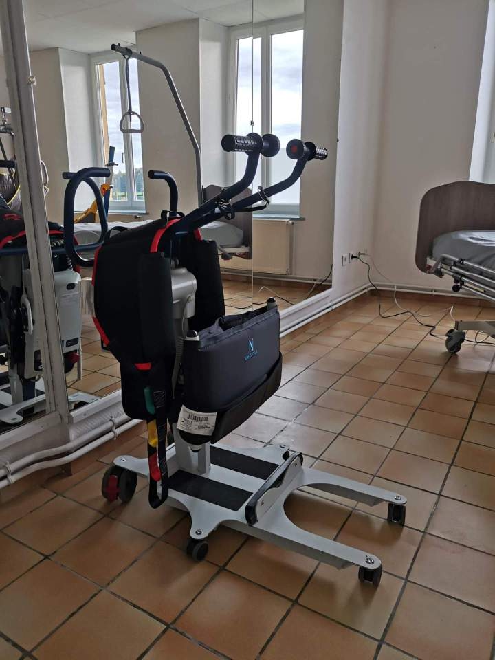 Lève personne Charleville Mézières